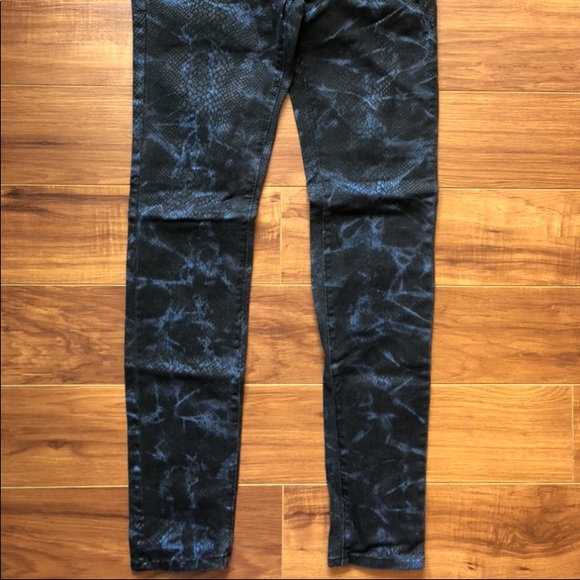 Blank NYC - skinny jeans, new condition. - Picture 8 of 8